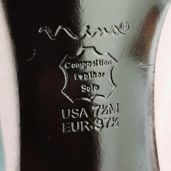 The Touch of Nina Velato Women's Silver Heels Satin W/ Gem Rhinestone Size: 7.5 - Picture 7 of 7